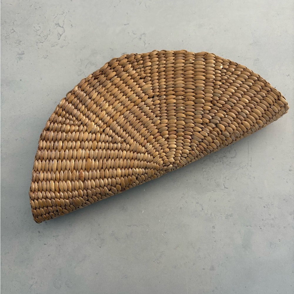 Natural Woven Zipper Clutch